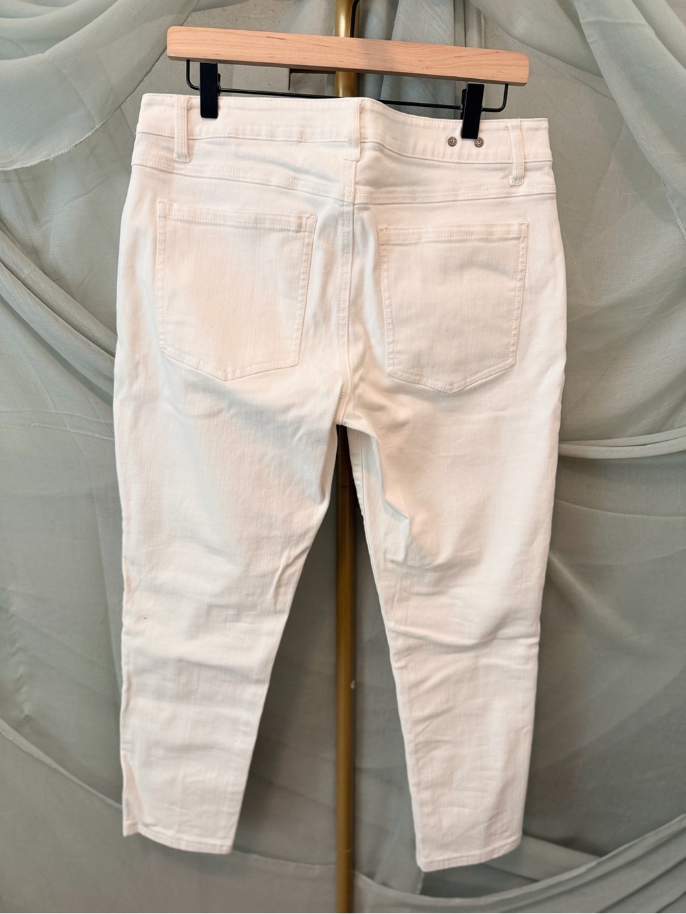 CAbi White Cropped High-Rise Slim Jeans - Picture 3 of 5